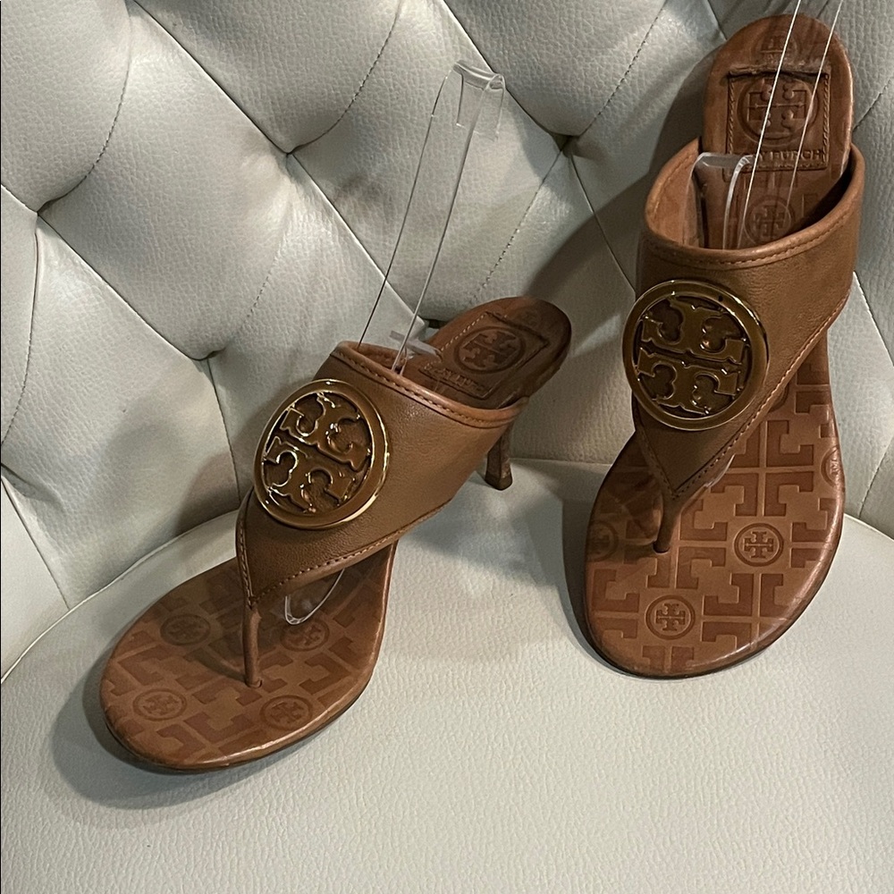 Tory Burch Cognac brown Leather Logo Thong Heels Size 8